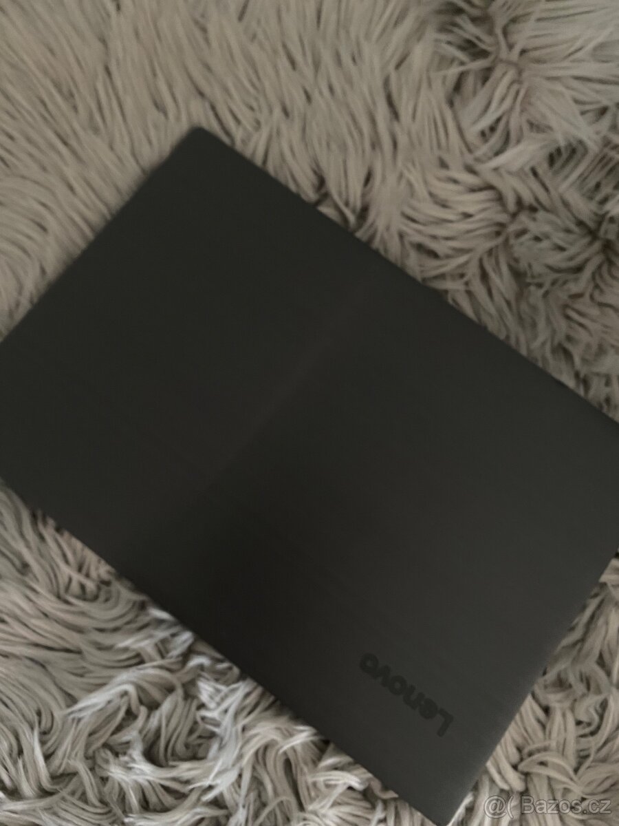 LENOVO V330-15IKB šedý 15.6” type 81Ax