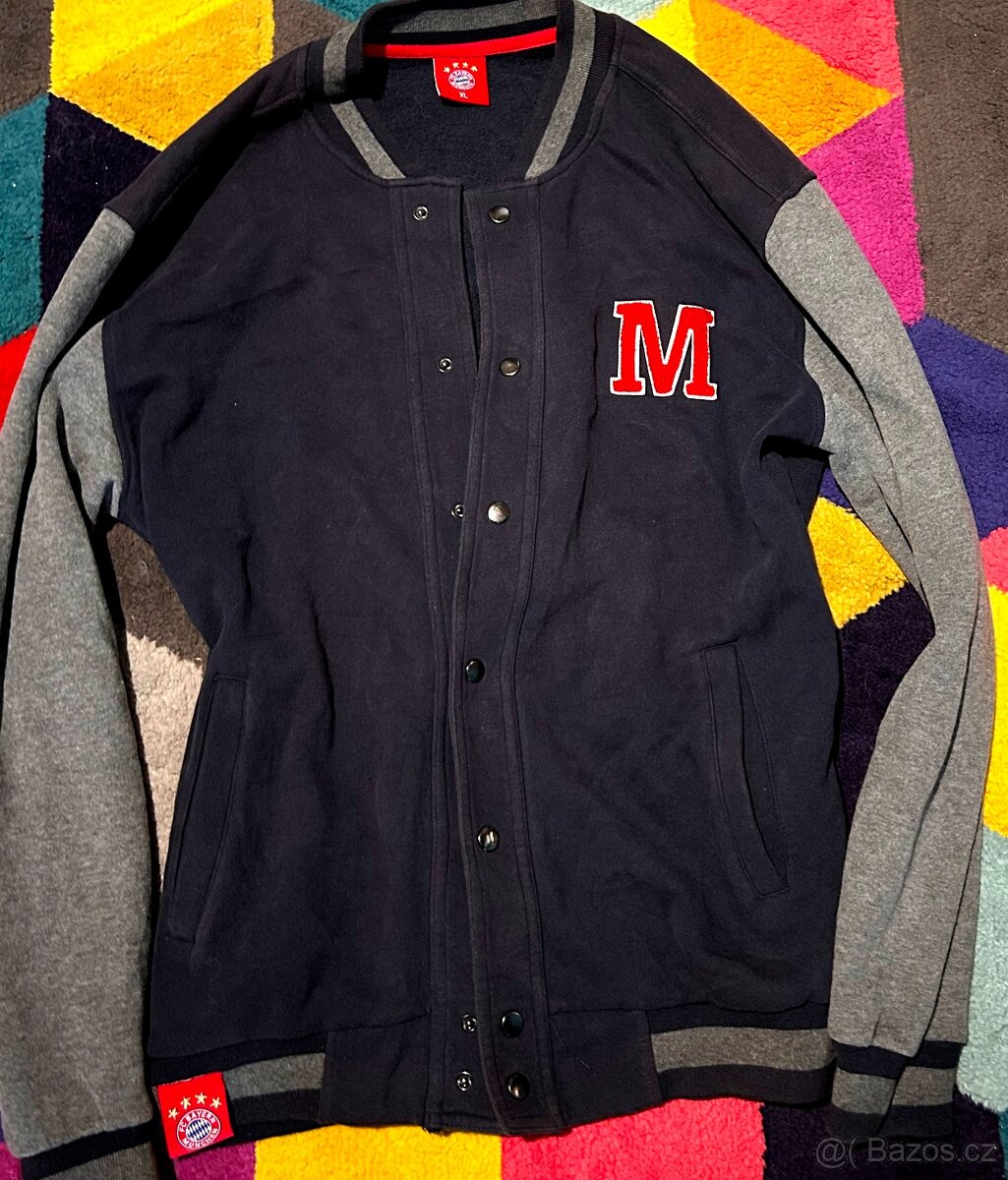 FC BAYERN MUNCHEN PÁNSKÁ BUNDO- MIKINA XL(XL-XXL)