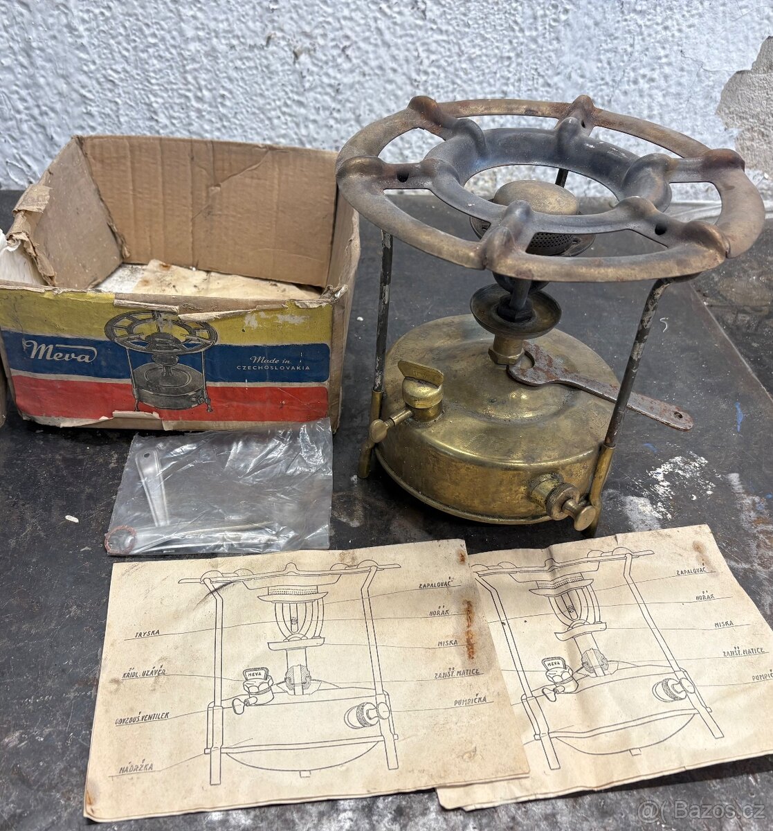 Starožitný petrolejový vařič Meva