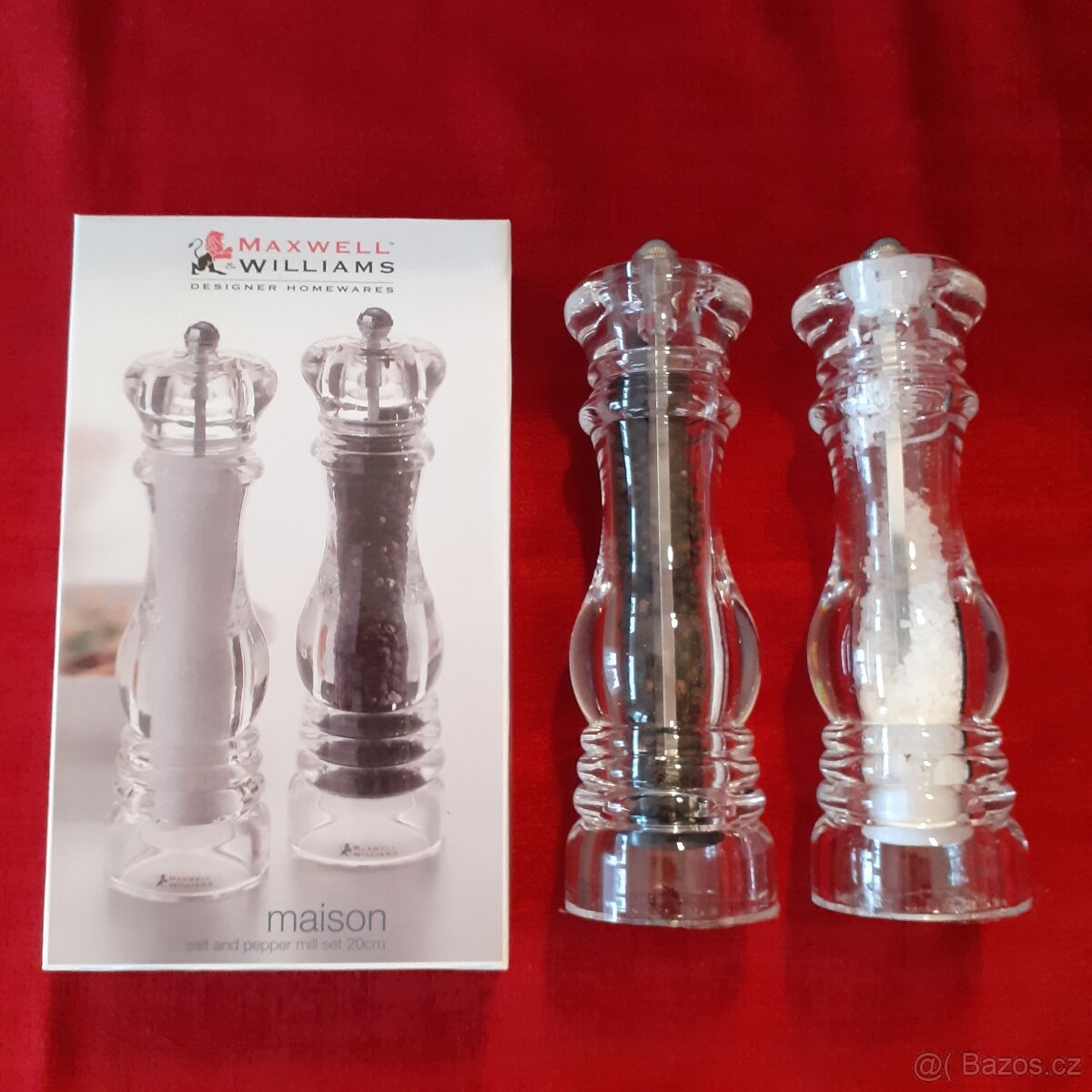 mlýnek na sůl a pepř