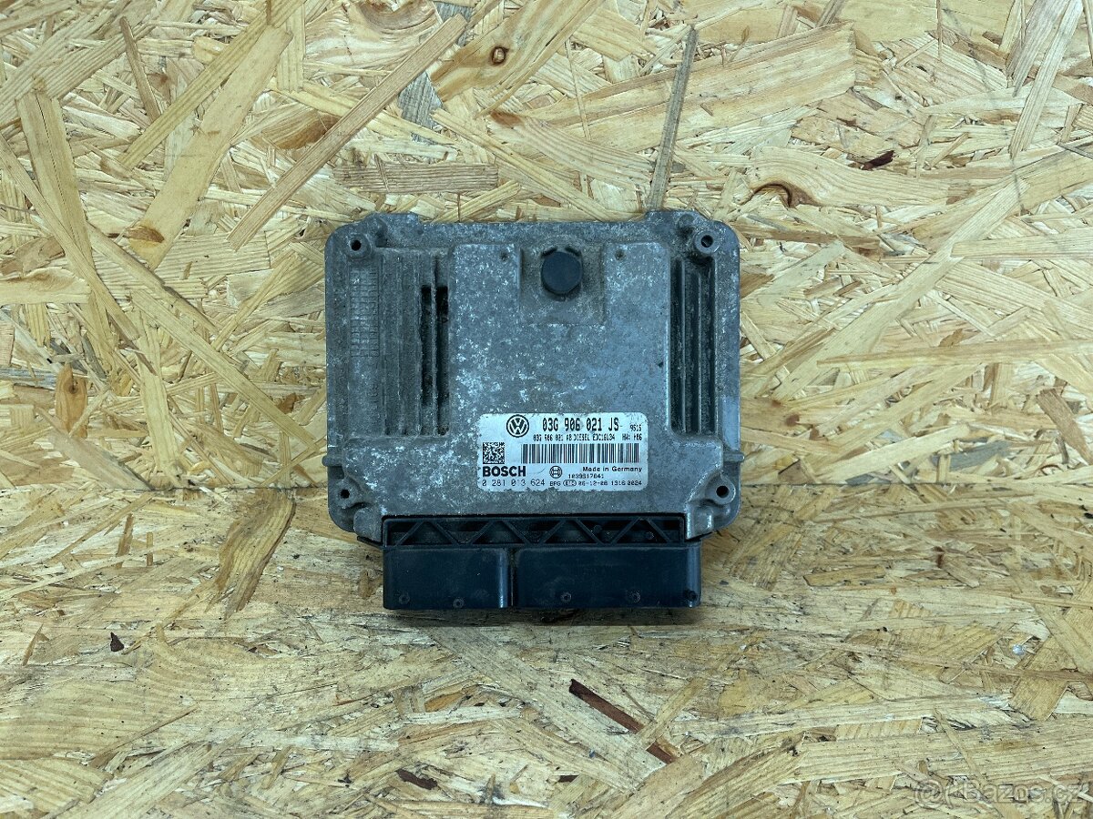 ŘÍDICÍ JEDNOTKA MOTORU 03G906021JS