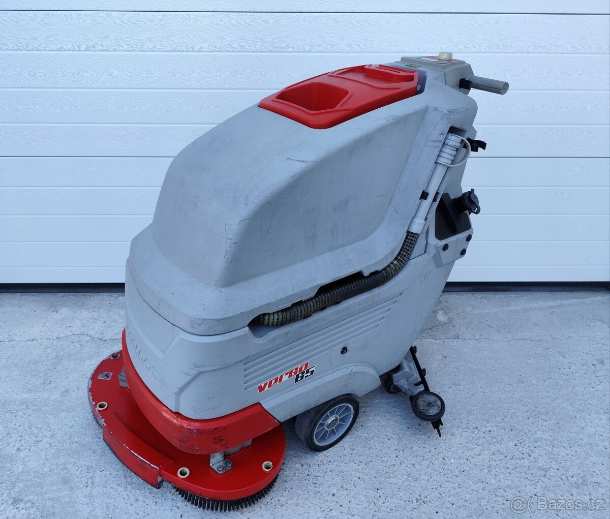Mycí stroj COMAC Versa 65 BT