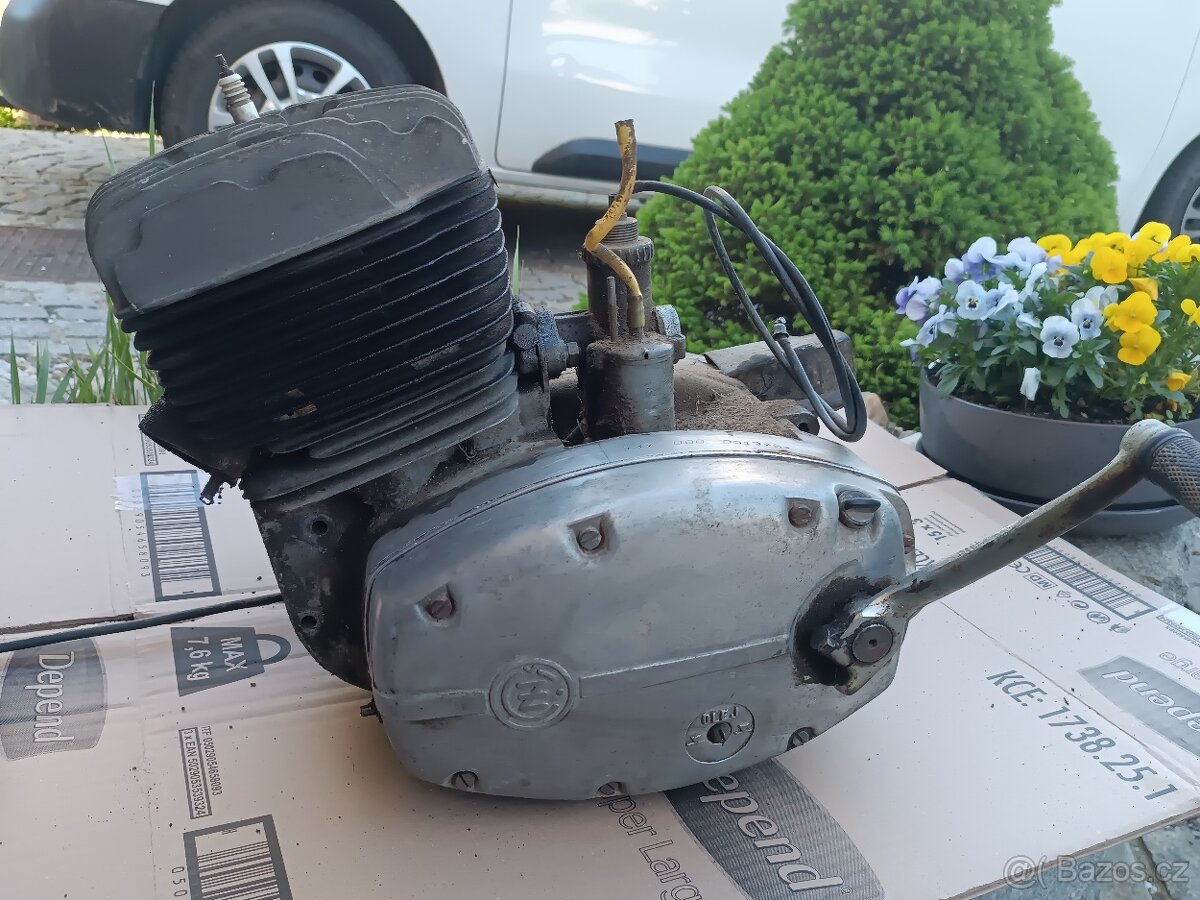 Funkční motor ČZ 175/487