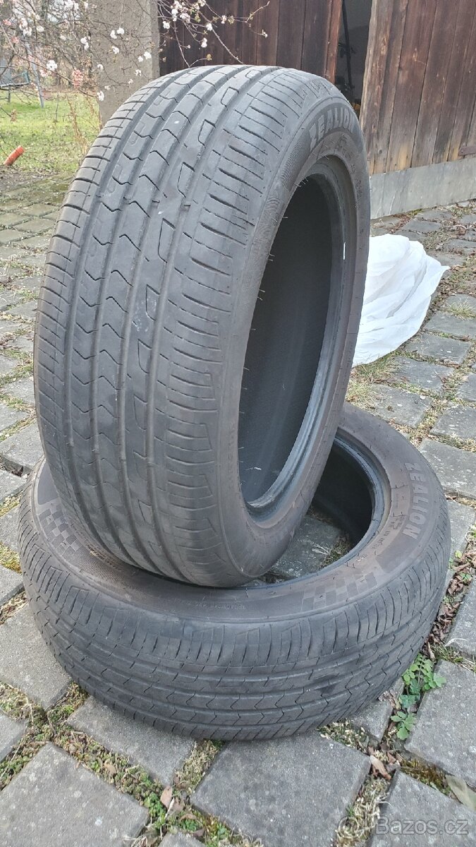 Zmax zealion 215 55 r17 letní