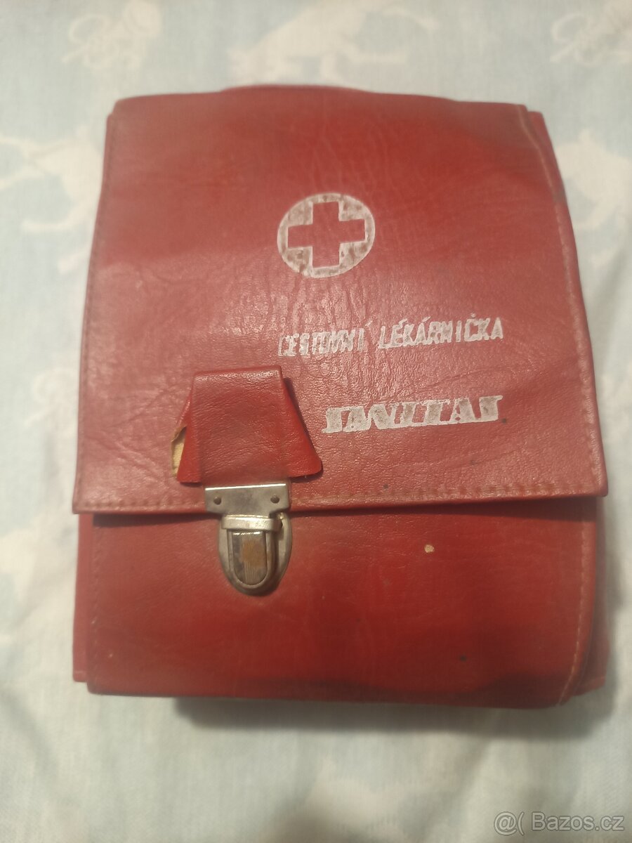 Retro autolékárnička