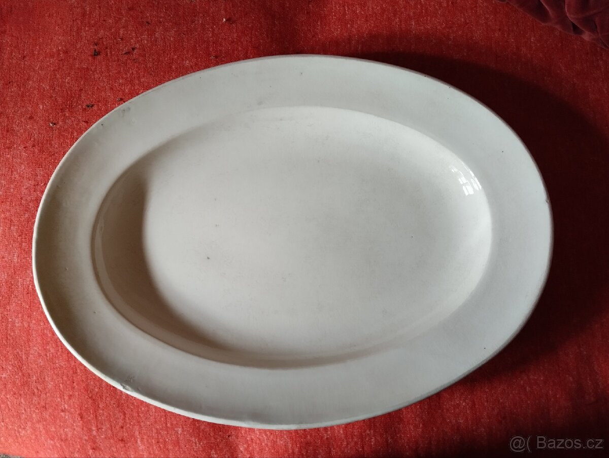 Porcelánová mísa na chlebíčky
