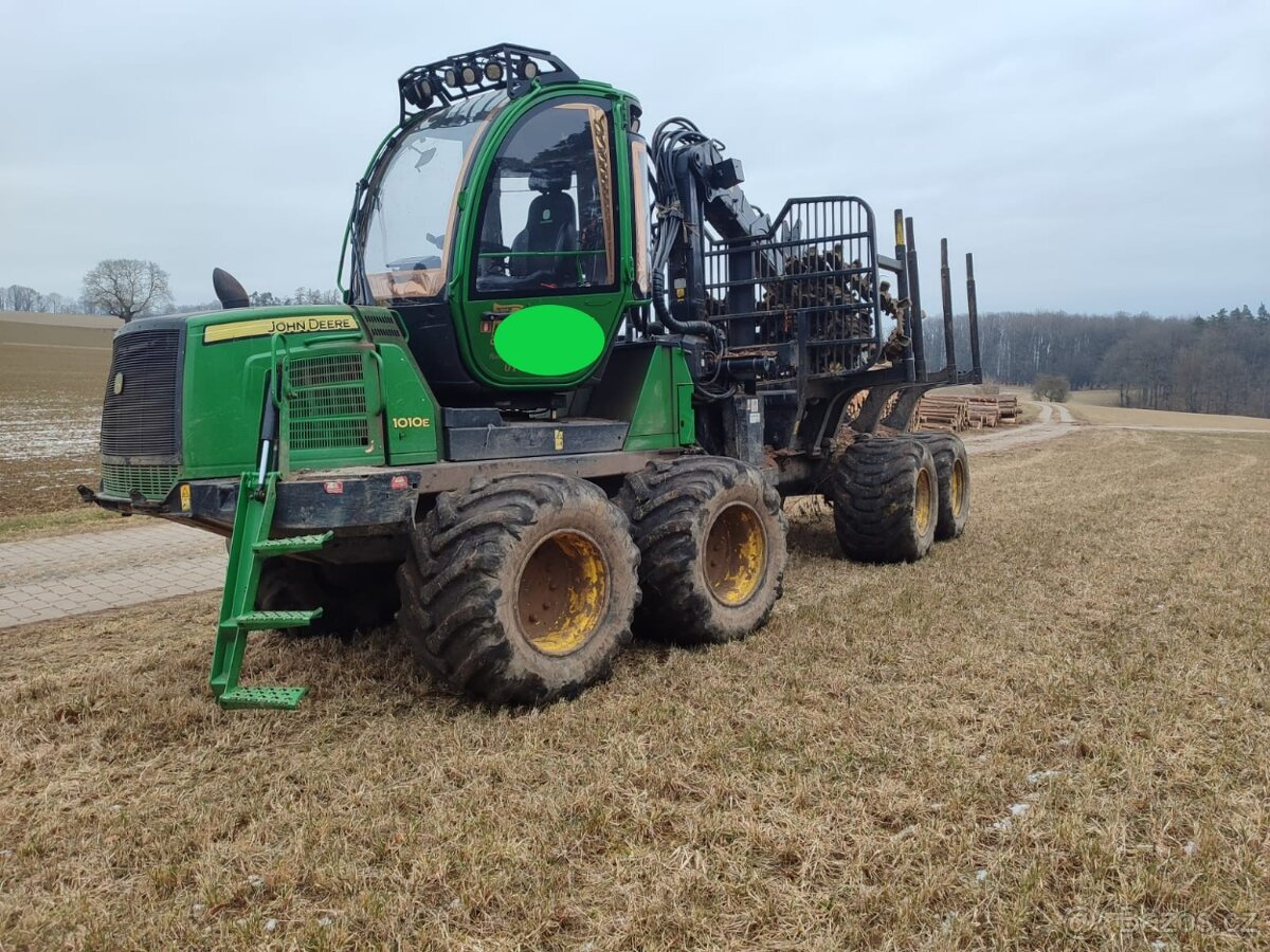 Vyvážecí souprava JOHN DEERE 1010E
