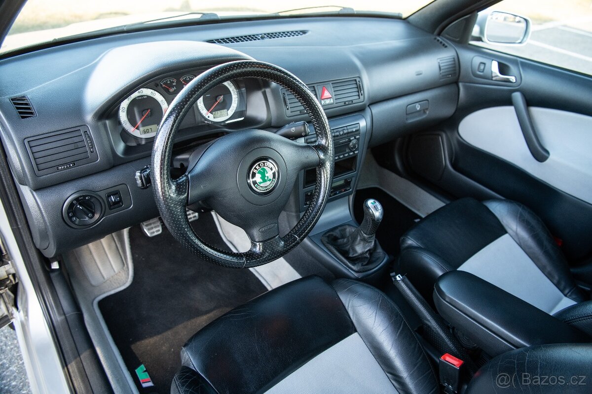 Kompletní interiér Škoda Octavia 1 RS