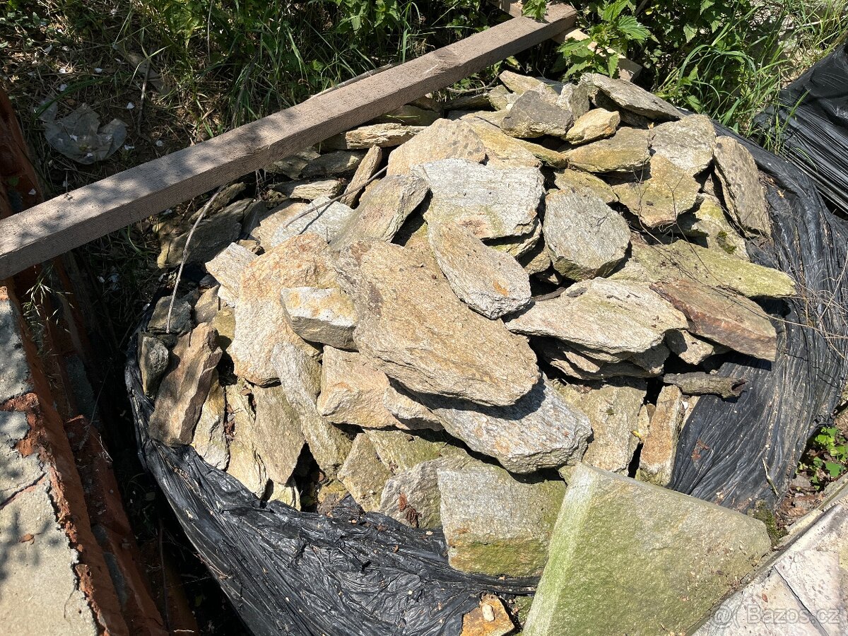 Štípaný kámen