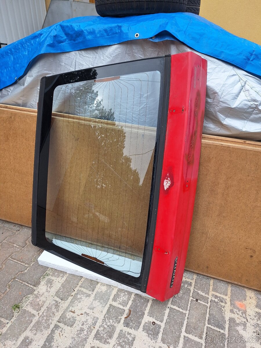 Zadni víko na Honda crx1g