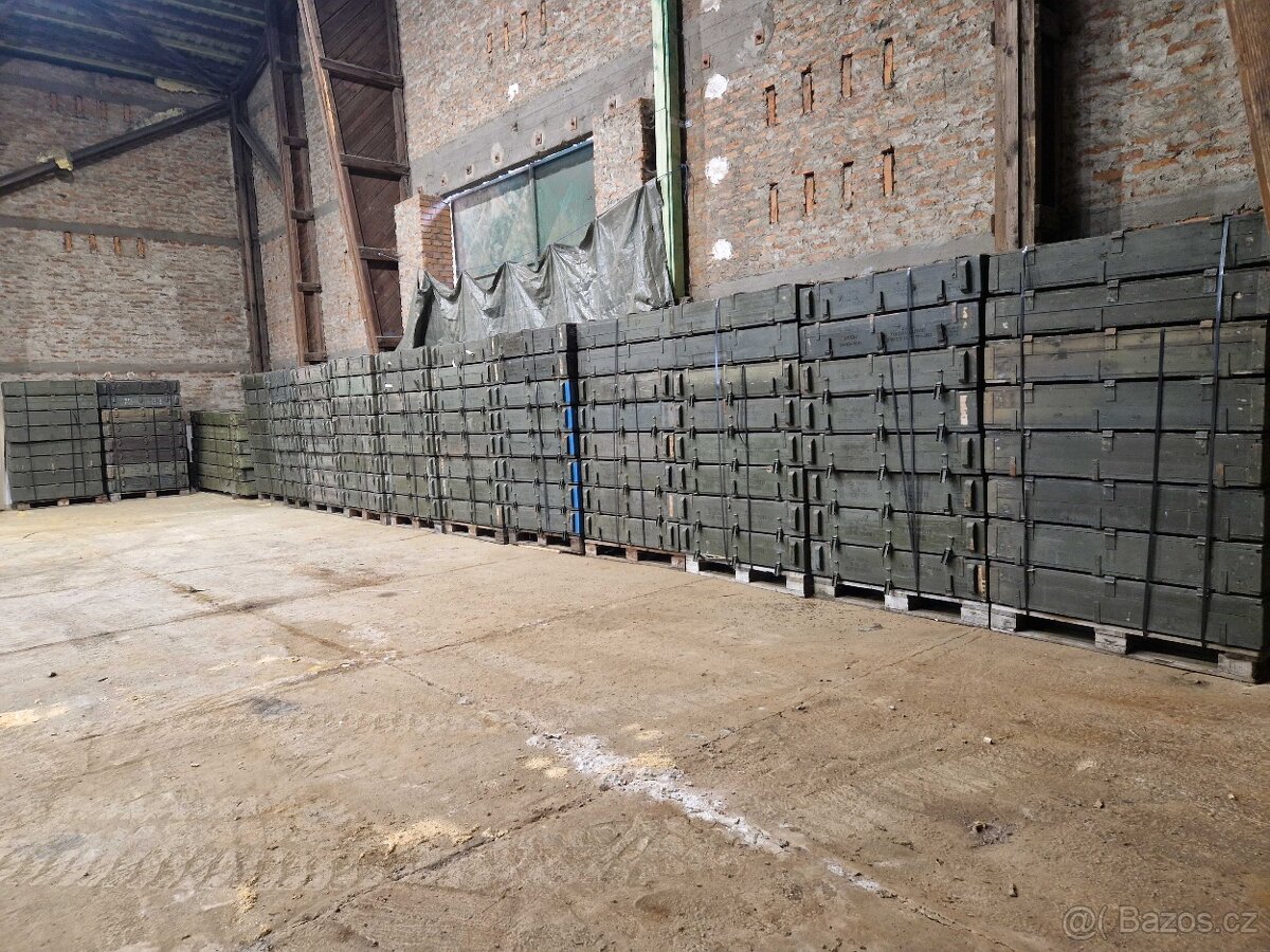 Vojenské ARMY bedny krabice debny