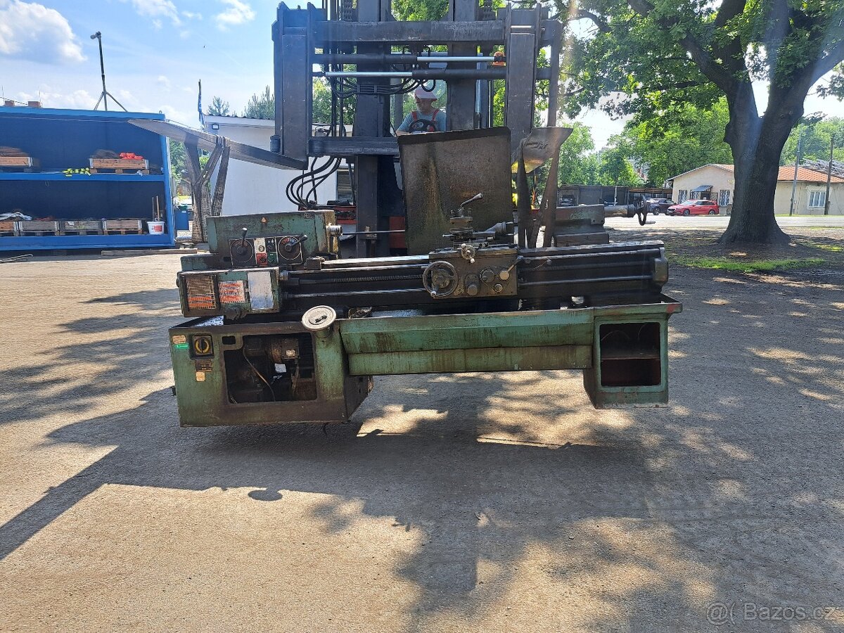 Soustruh SV18