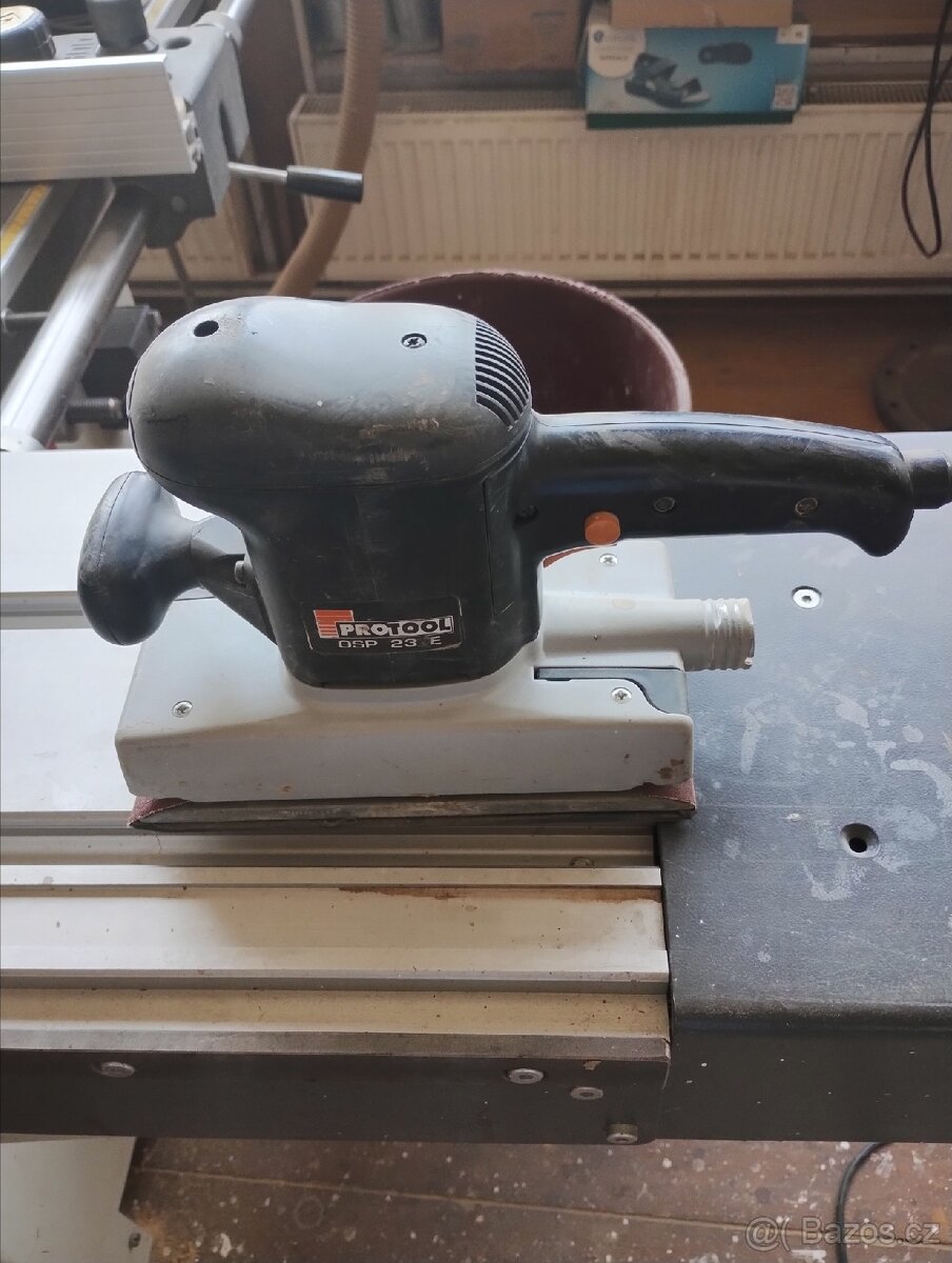 Vibrační bruska Protool
