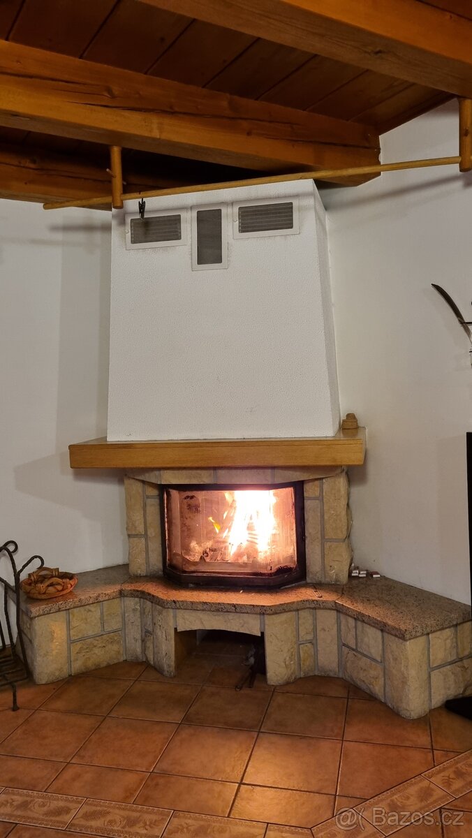 Teplovzdušný krb