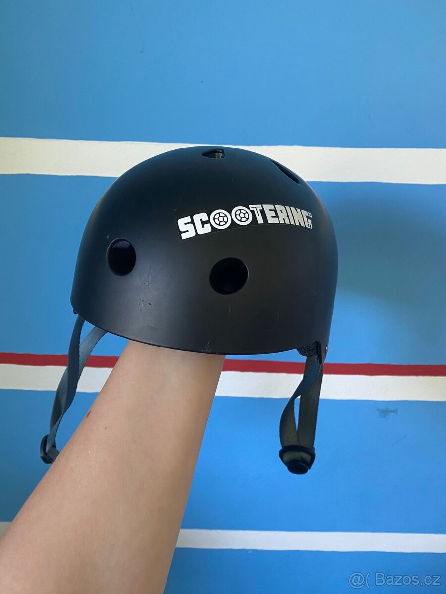 Helma na koloběžku SlammScooter