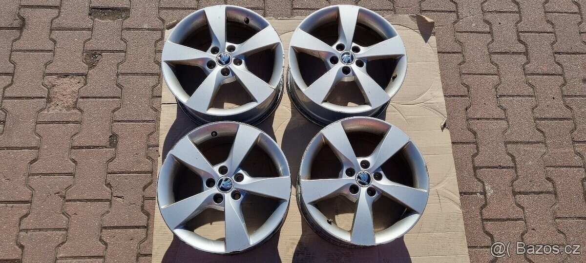 Alu kola originál Škoda Rapid 5x100 7x16 ET46 5JA 601 025 A