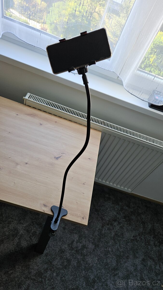 Flexibilní držák na telefon