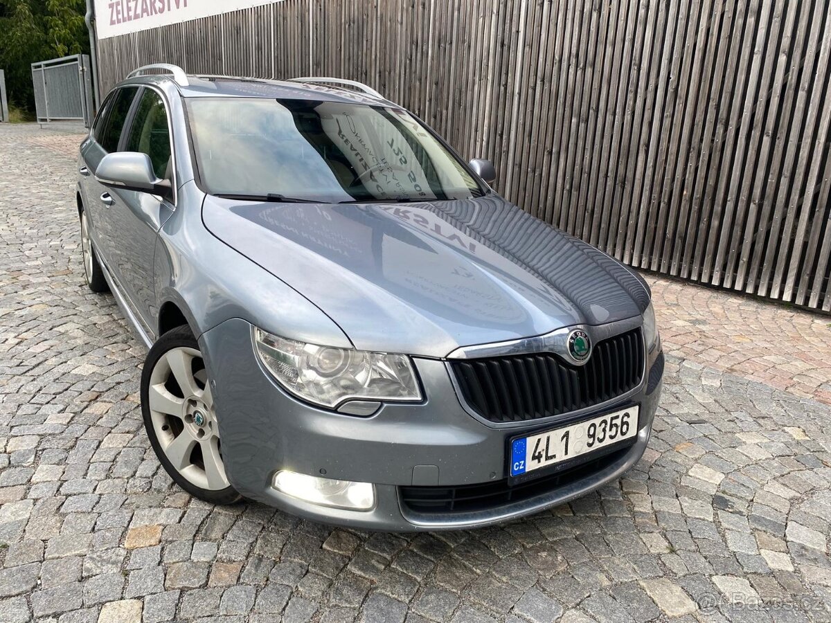 Prodám ŠKODA SUPERB 2 4x4 2.0 TDI 125kW KOMBI kůže, PANO