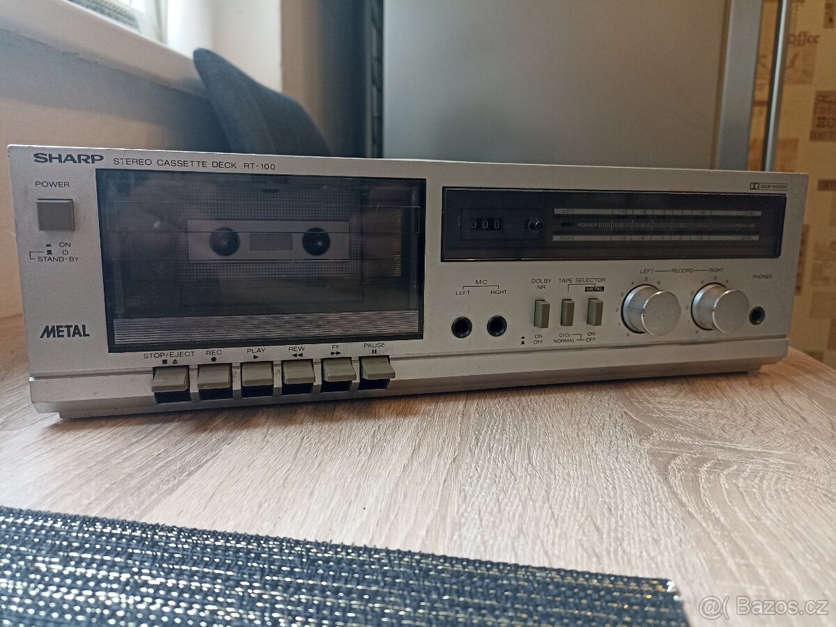 Kazetový magnetofon SHARP RT-100