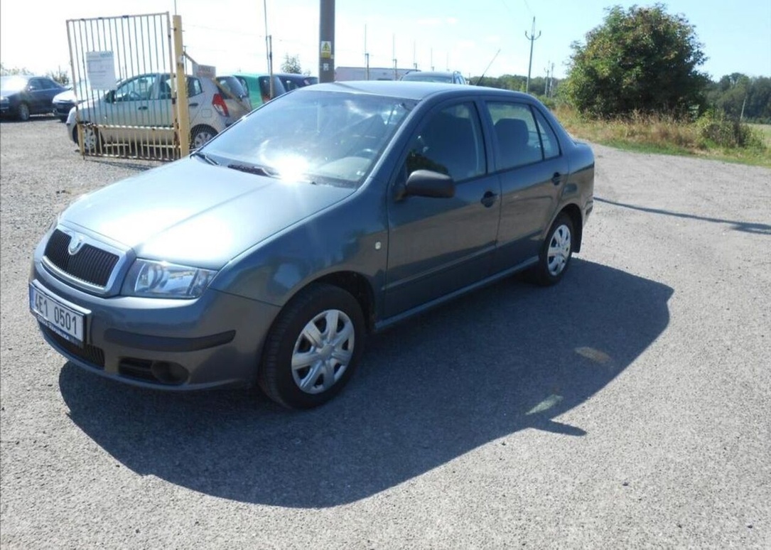 Škoda Fabia 1,2 47 kW CZ Historie benzín