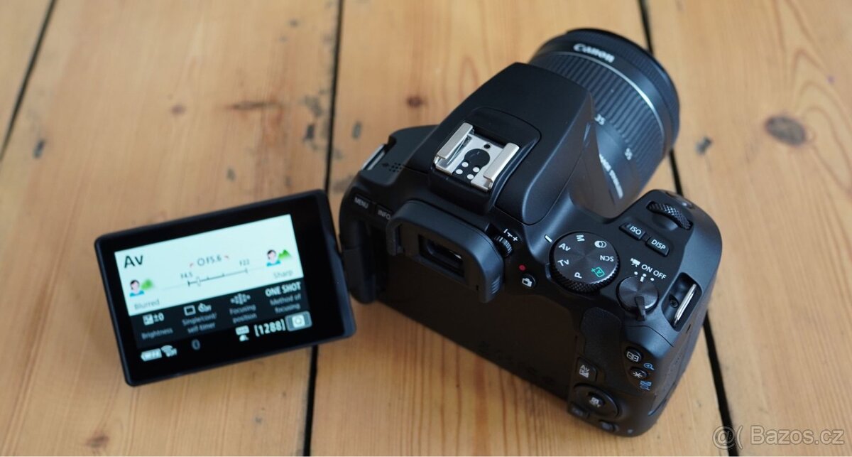 Canon EOS 250D + 2 objektivy – skvělý stav