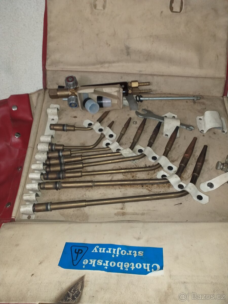 Sada hořaku a rezacu na autogen