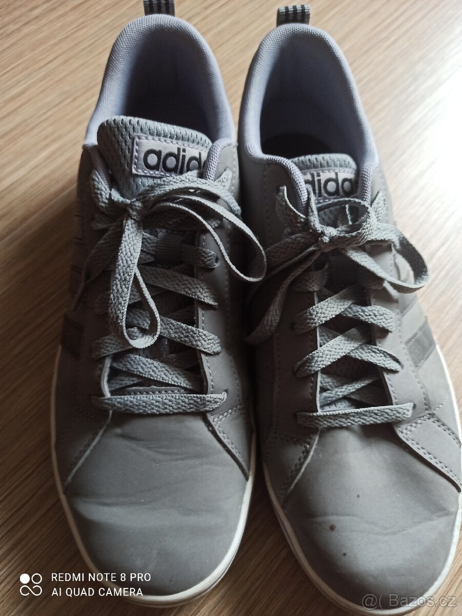 Tenisky Adidas šedé