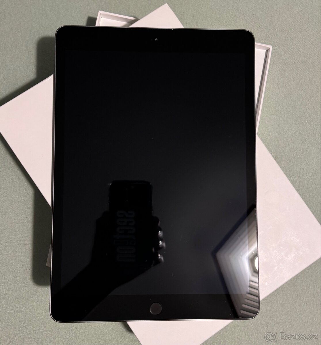 IPad 8 generace barva (Grey)