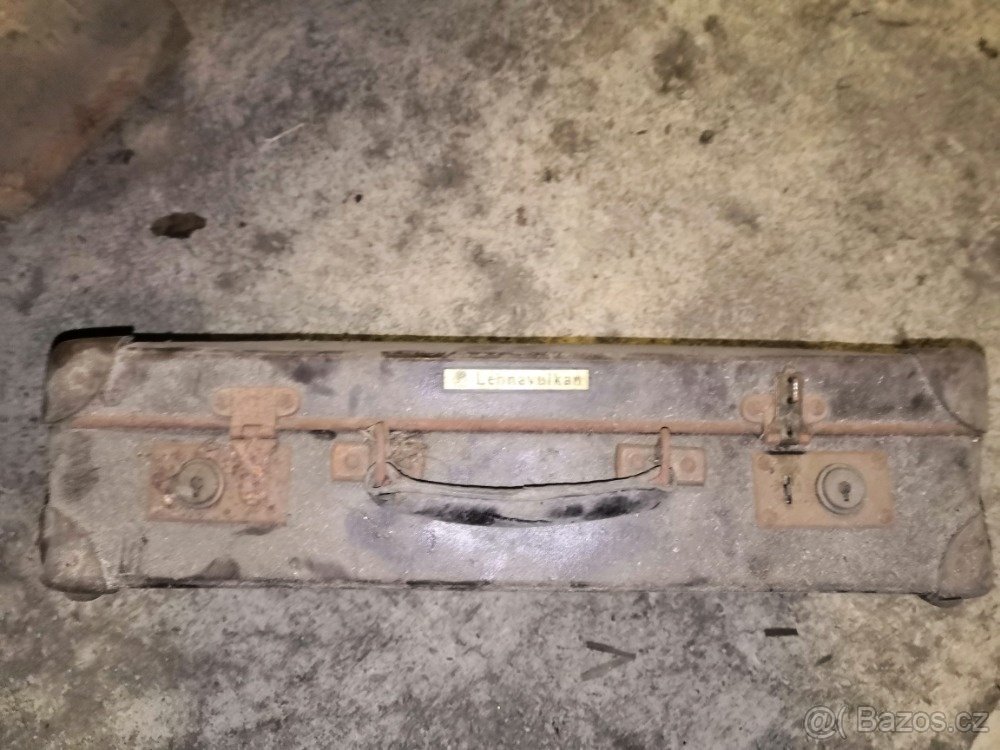 Starožitný kufřík