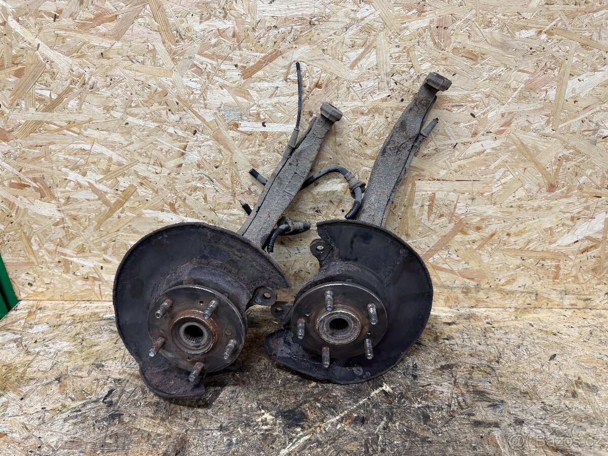 PŘEDNÍ TĚHLICE HONDA CR-V 2.0i 94KW