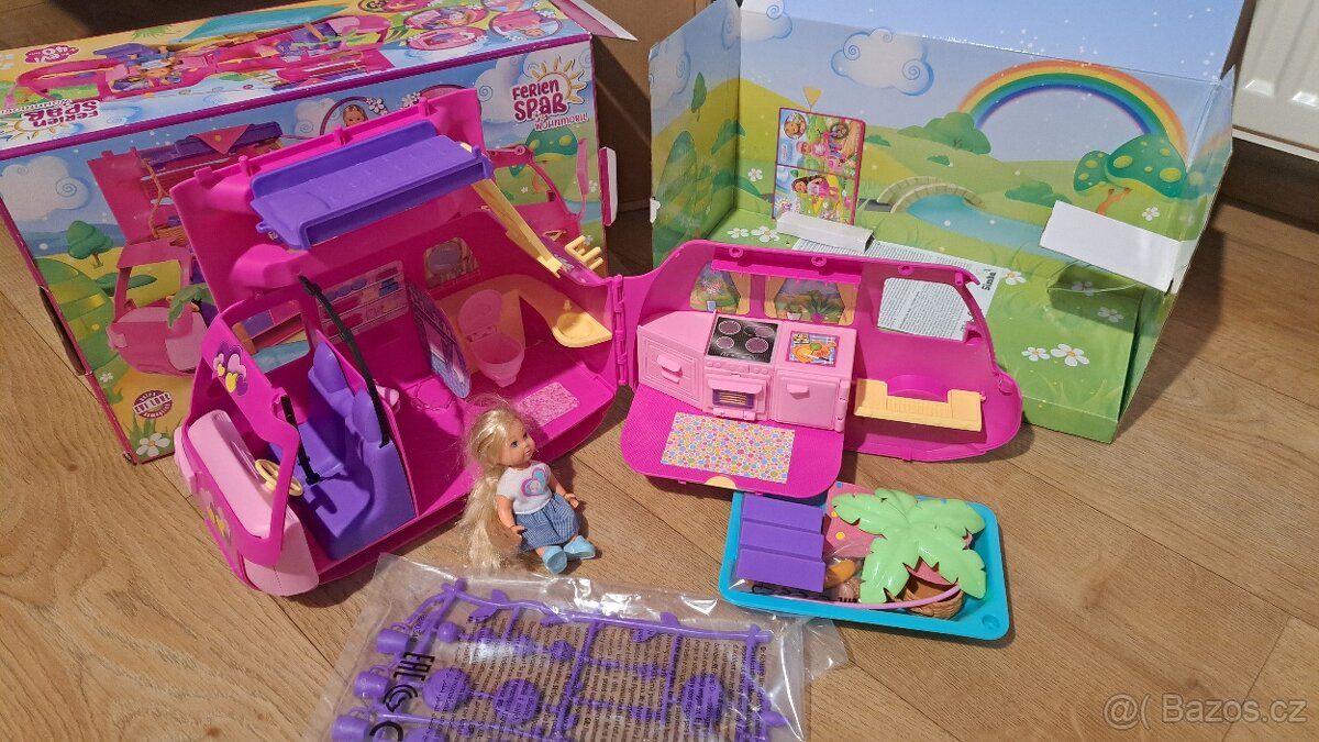 Karavan pro panenky Evi, obytný vůz