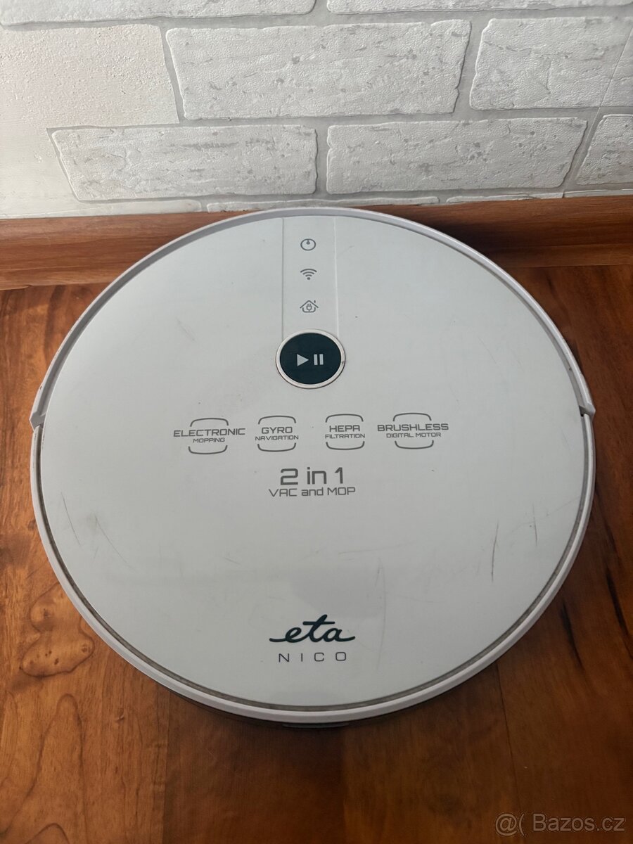 Robotický vysavač ETA Nico