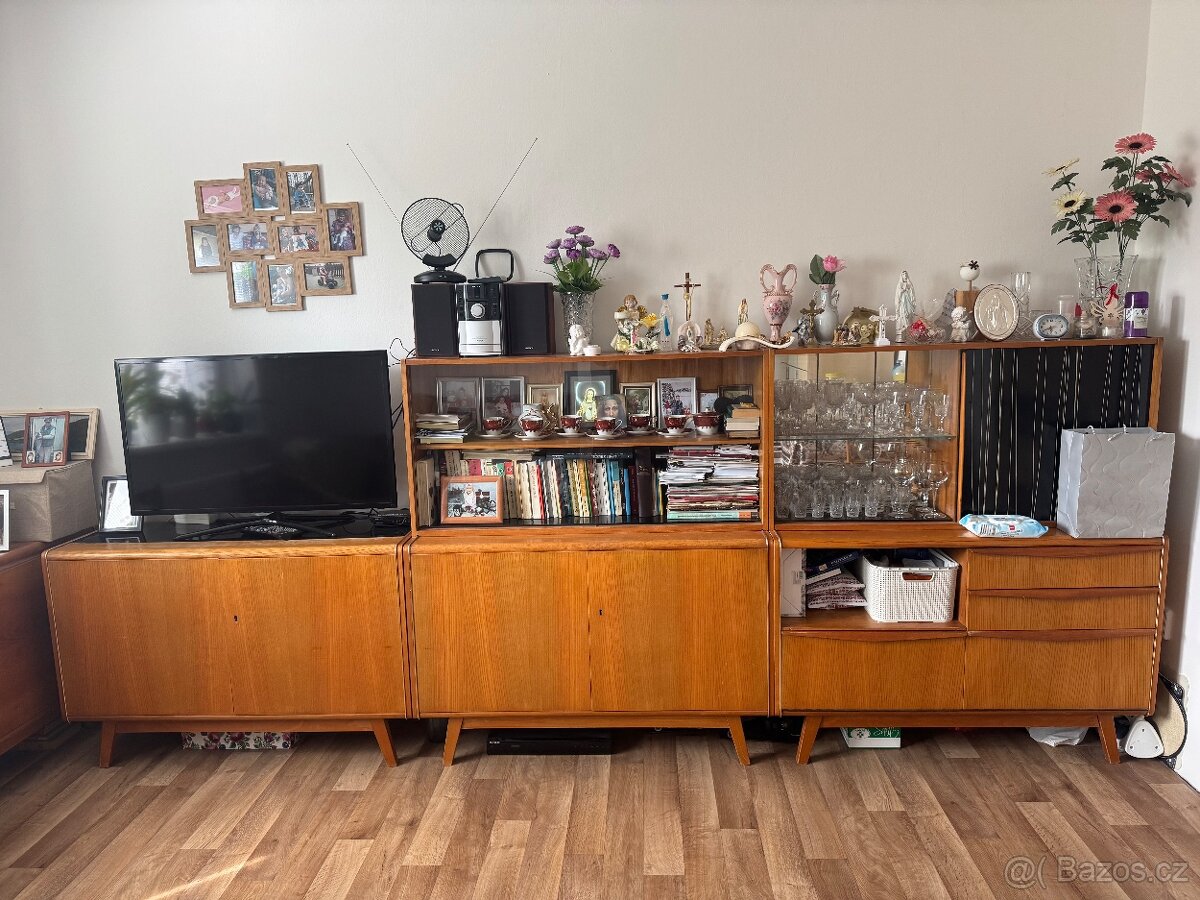 Jitona obývací stěna 60. Leta