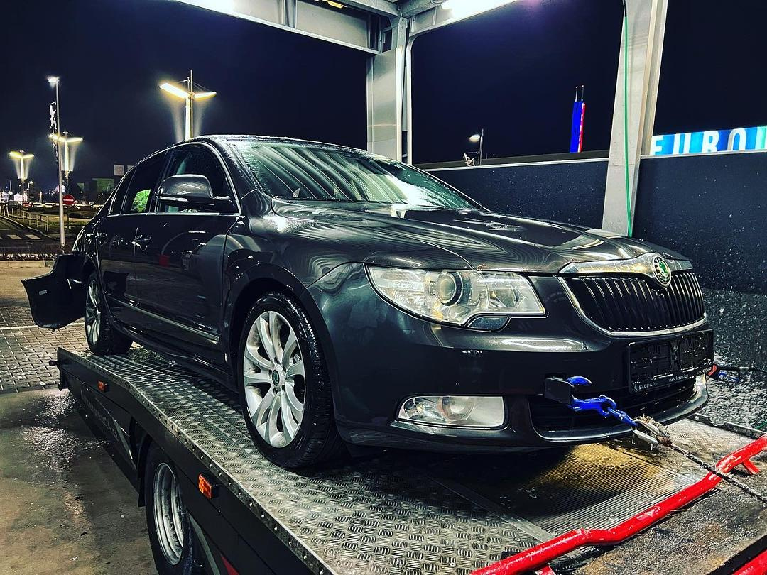 Veškeré náhradní díly Škoda Superb 2 sedan 11 CFGB KXY LF8M