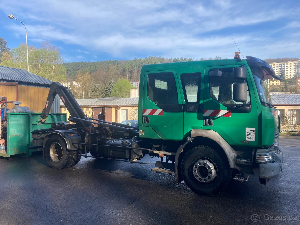 Hákový nosič kontejneru Renault Midlum 15t , 7 místný
