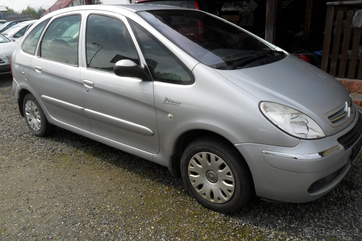 Citroën Xsara Picasso 1.6i, r. 11/2005, 155.650 km