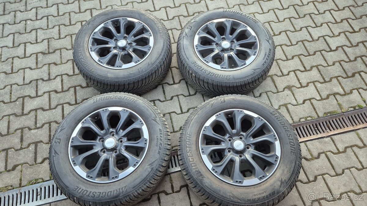 PRODÁM ORIGINÁLNÍ KOLA 18” NA JEEP GRANDCHEROKEE