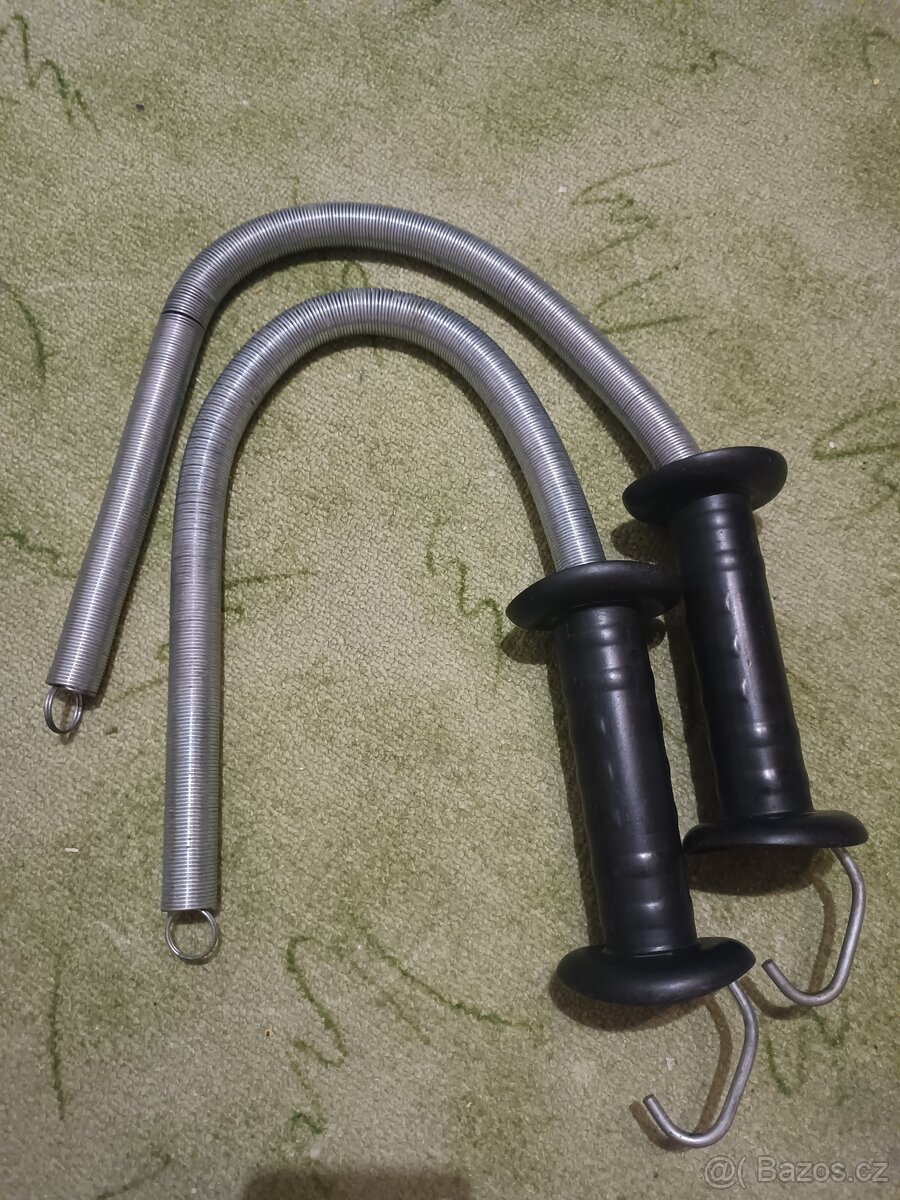 2x pružina k pružinové bráně s rukojetí pro el. ohradníky