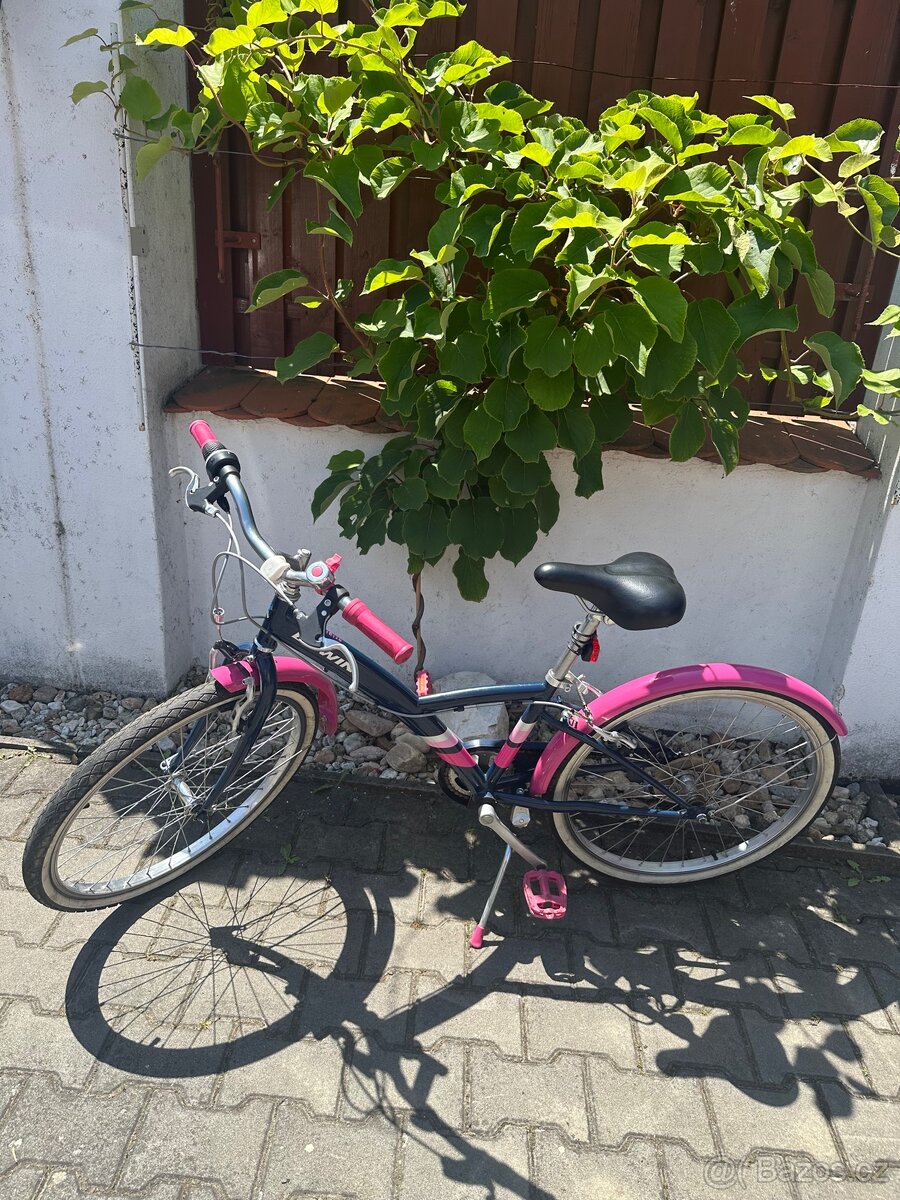 Dívčí kolo BTWIN-24