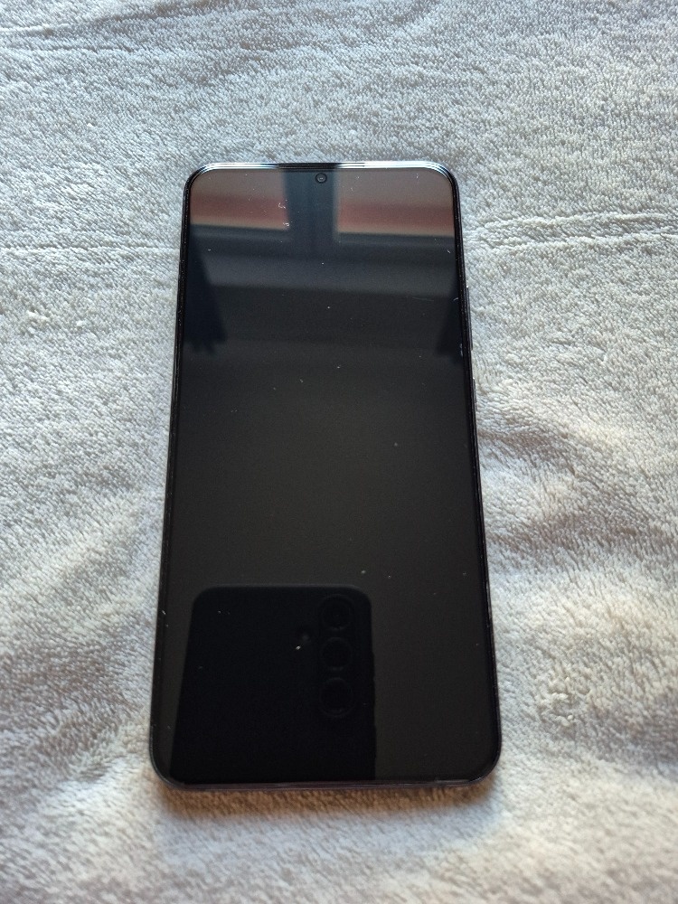 Samsung S22+, 256 GB, vadný paměťový čip