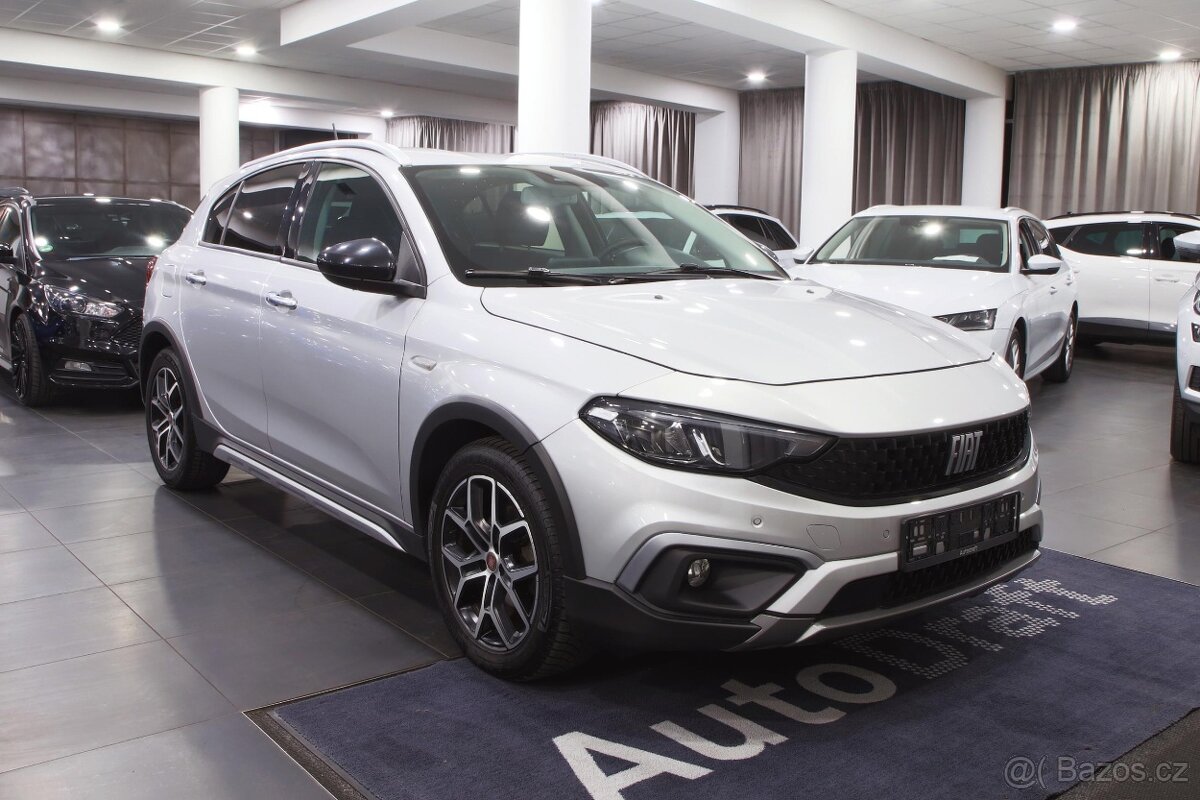 Fiat Tipo Cross 1.6 Multijet 96kW / ALU 17'' / Záruka 2 ro