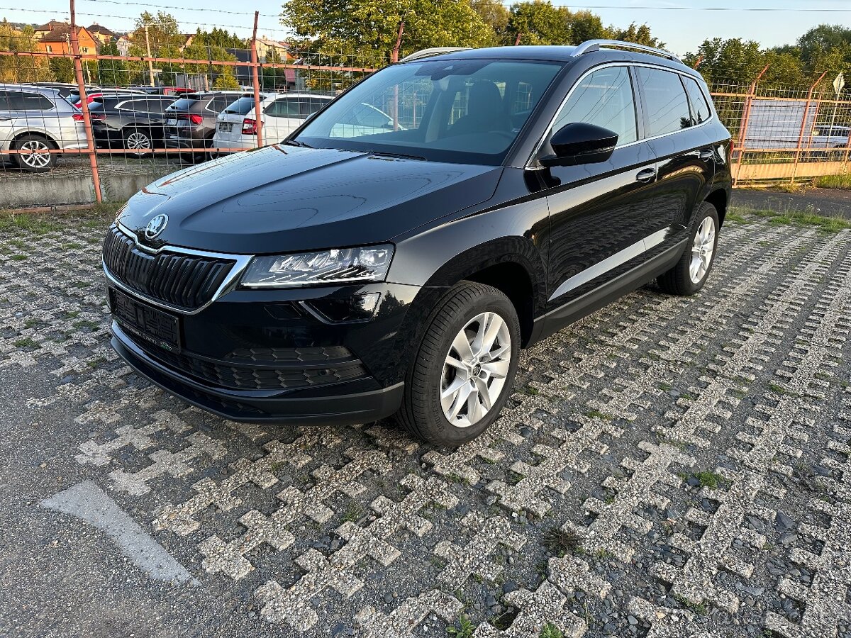 Škoda Karoq 1.5 Tsi style Dsg 2021 Top stav 1 majitel