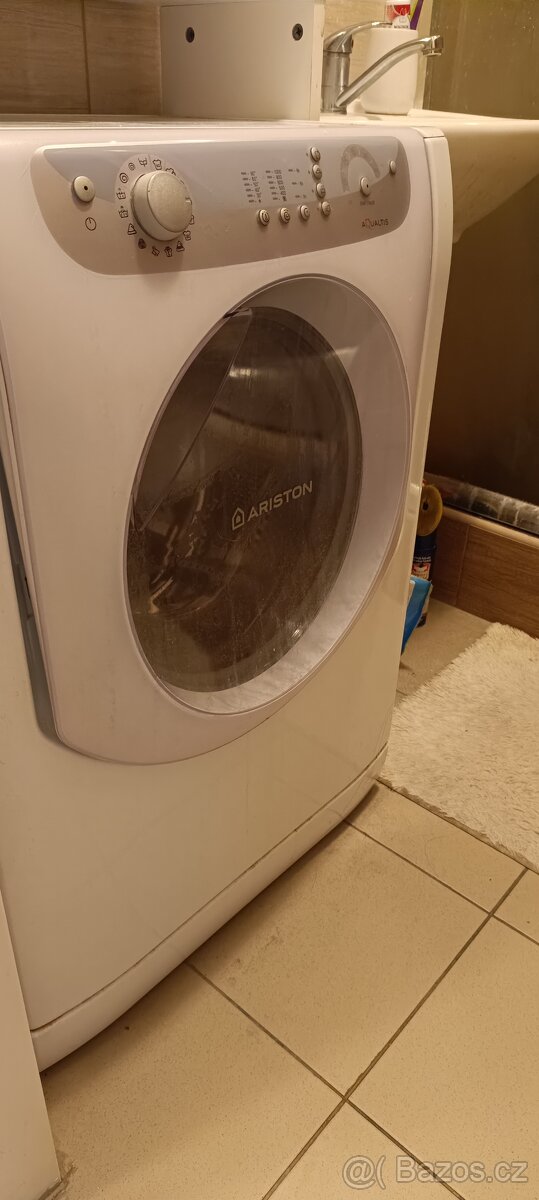 Pračka Ariston AQSL10G