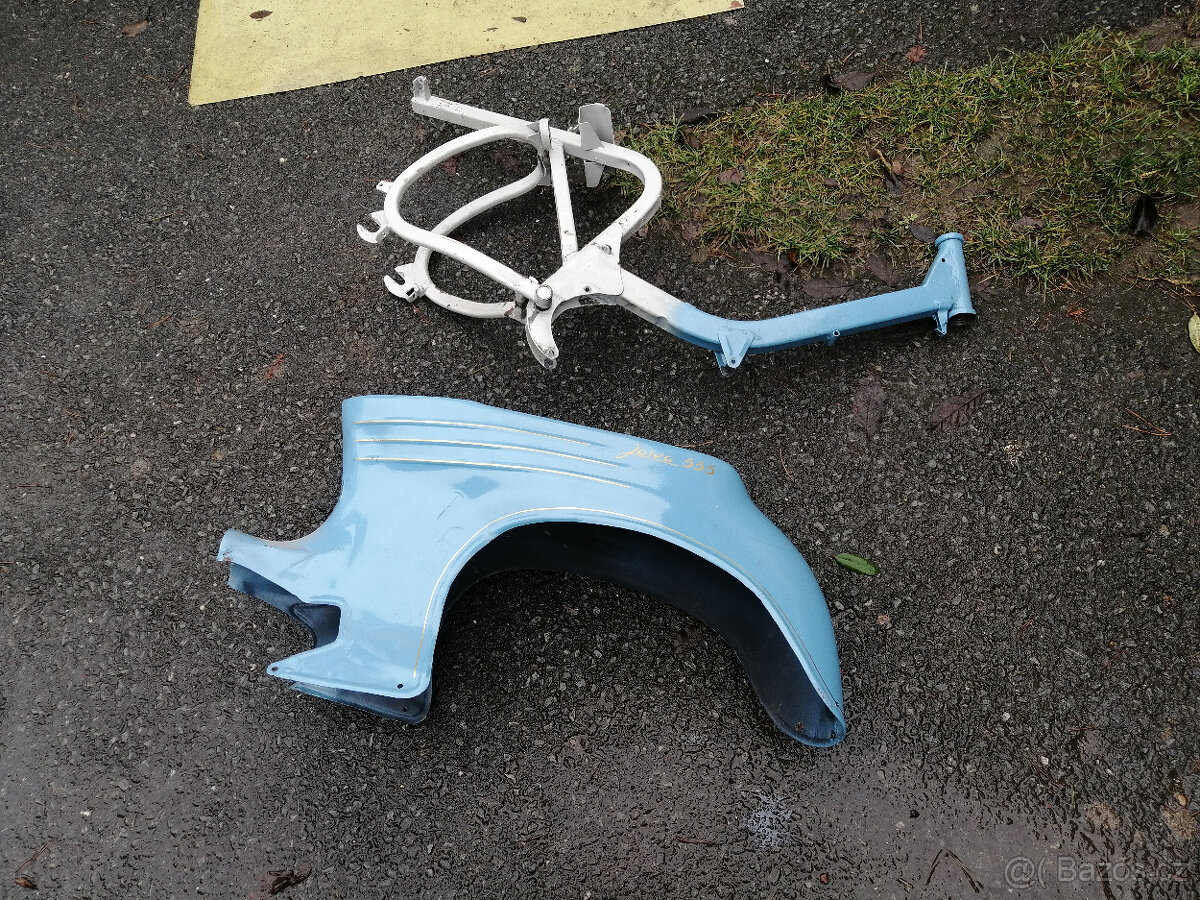 Jawa 555 Rám a podsedlový plech