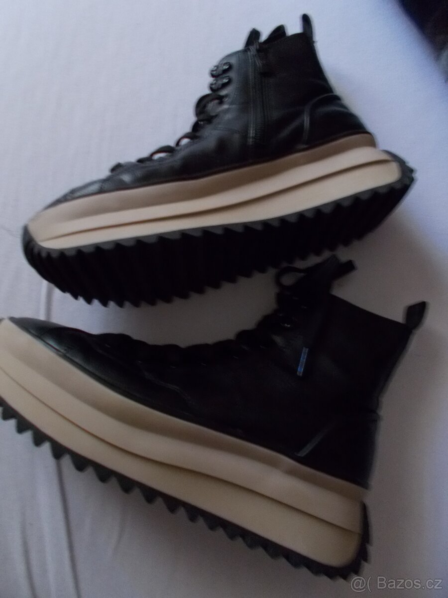 PĚKNÉ KOTNÍKOVE BOTY TAMARIS V.38 TOP STAV