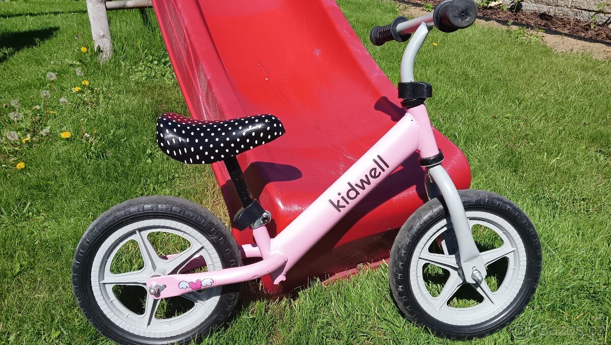 Dětské odrážedlo