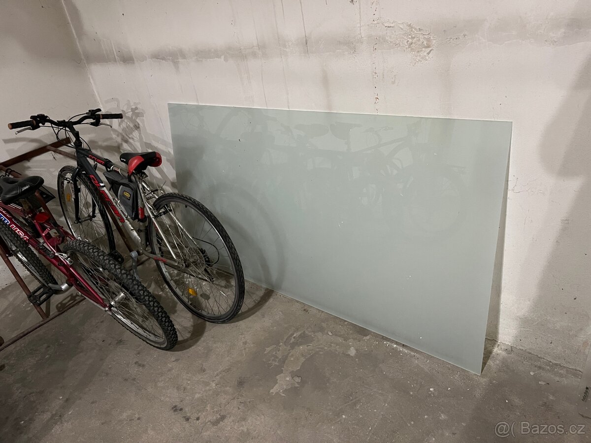 Tabule skla 188x96 lepené mléčné zakalení (z balkona)