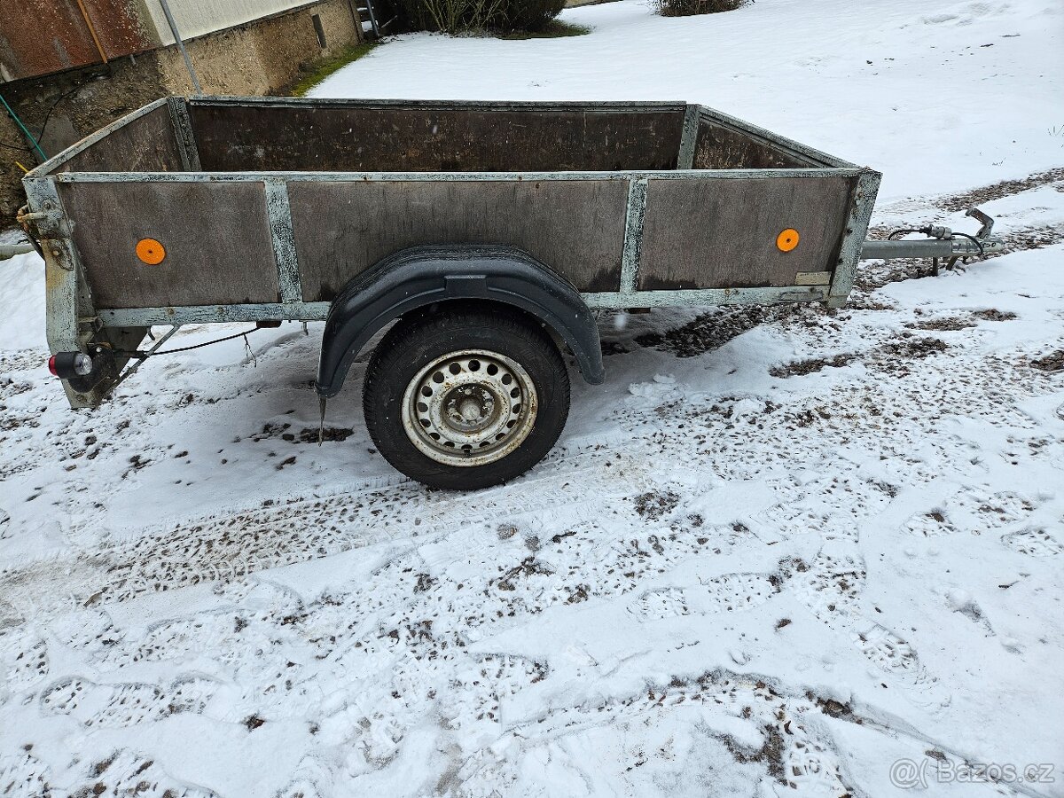 Přívěsný vozík Agados