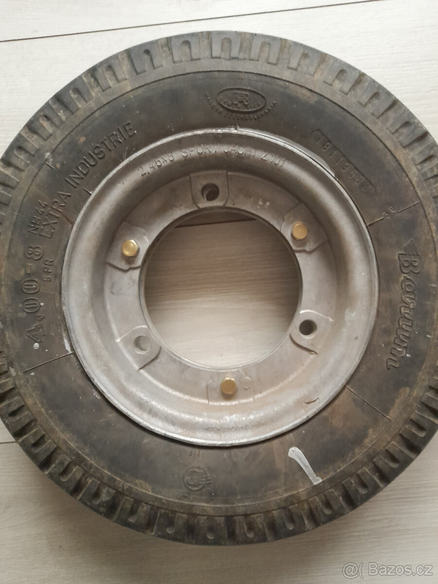 Kolo na přívěsný vozík