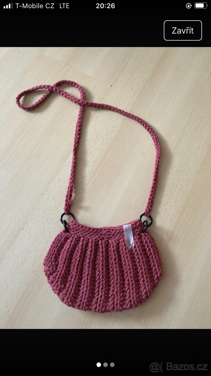 Háčkovaná kabelka